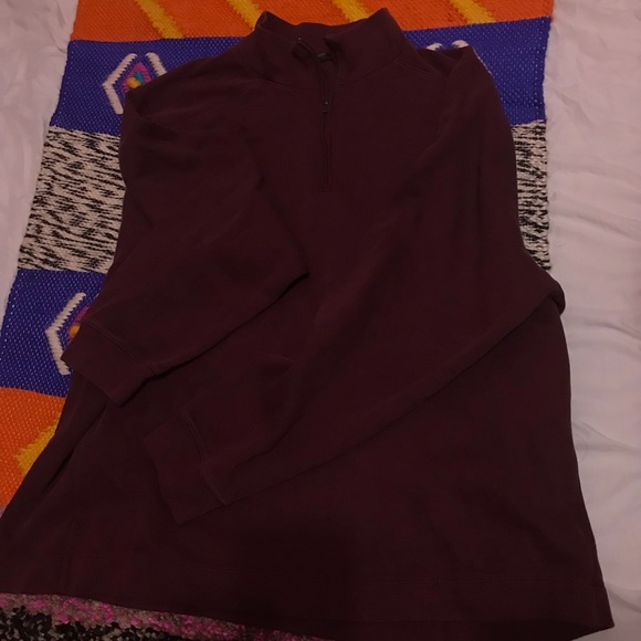 Madison XL burgundy pull over - Picture 2 of 4